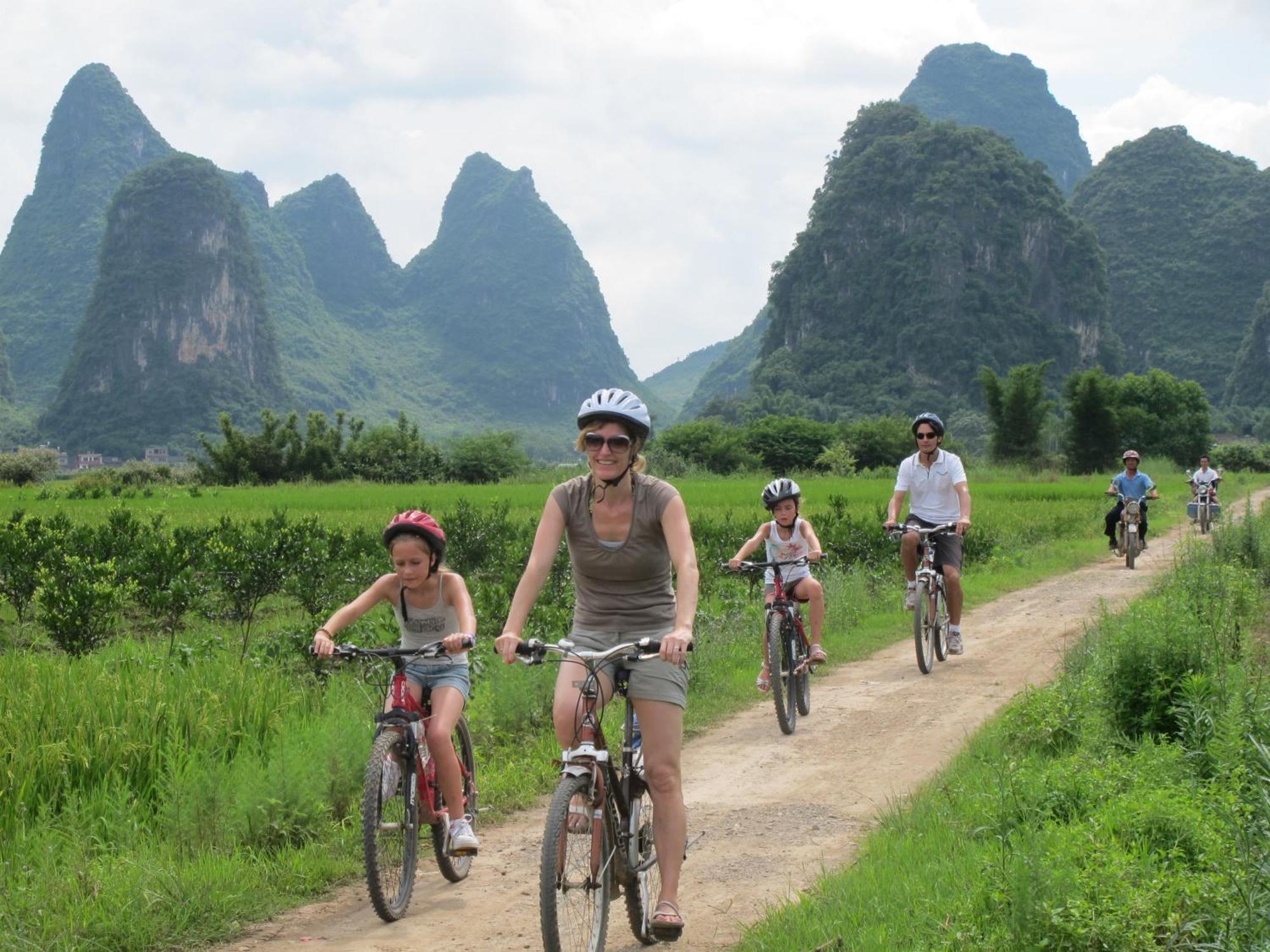 Yangshuo Tea Cozy--One Way Free Pick Up From Airport Or Ts 4 Nights Guest House Ngoại thất bức ảnh