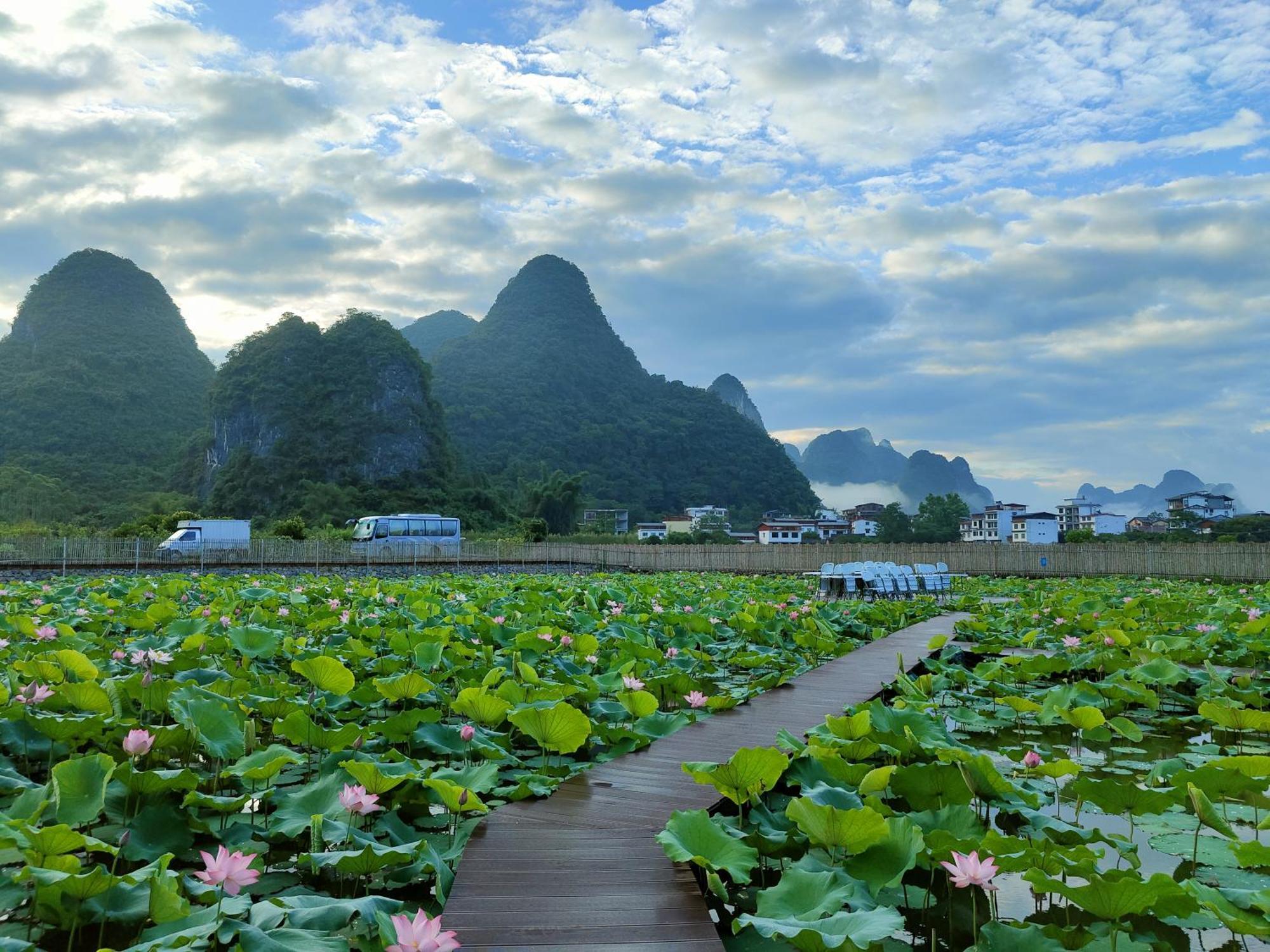 Yangshuo Tea Cozy--One Way Free Pick Up From Airport Or Ts 4 Nights Guest House Ngoại thất bức ảnh